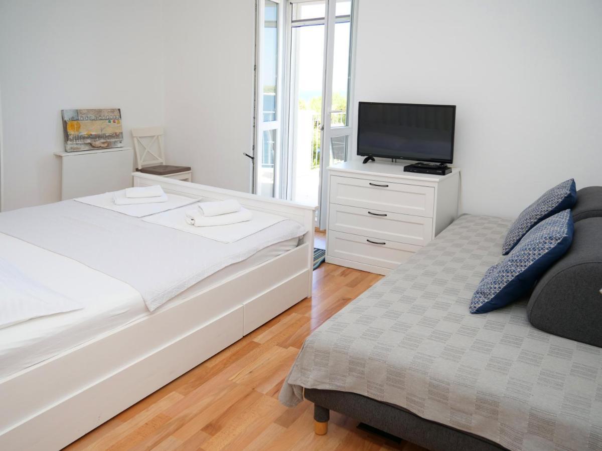 Apartmani Smilja Primošten Zewnętrze zdjęcie