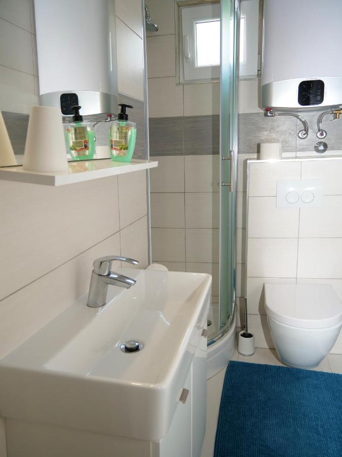 Apartmani Smilja Primošten Zewnętrze zdjęcie